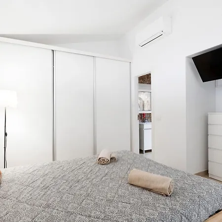 بيت للعطل Garden Kid Friendly أذيخي