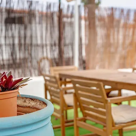 Garden Kid Friendly * أذيخي